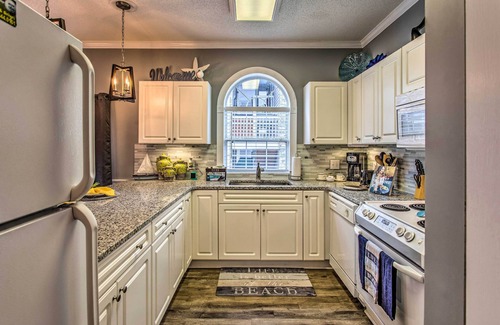 Central Myrtle Beach Condo | Myrtlewood Golf Resort Condo with Pool Access