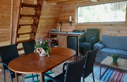 Perstorp Cabin | Mysig och Rofylld Stuga vid sjö