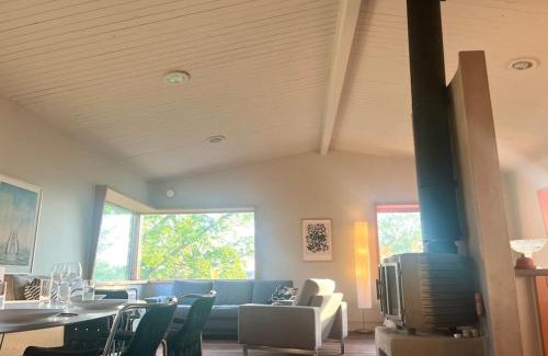 Ytterbystrand House | Mysigt sommarhus med havsutsikt och bastu