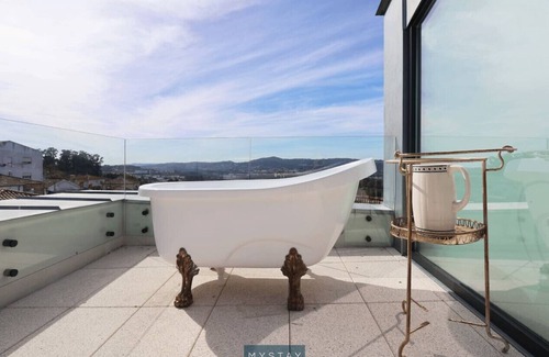 Penafiel House | MyStay - Casa Matriz Séc. XVI | Double or Twin w/Balcony
