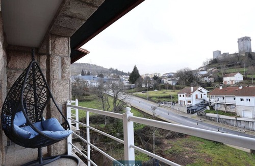 Montalegre e Padroso House | MyStay - Casa Miná | Double Balcony Castle View