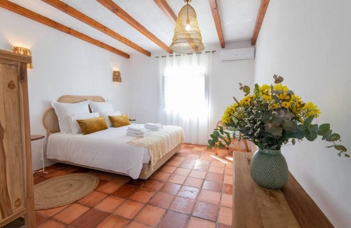Sines Bed & Breakfast | MyStay - Herdade Vale da Abelheira - Mel bedroom