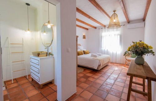 Sines Bed & Breakfast | MyStay - Herdade Vale da Abelheira - Mel bedroom