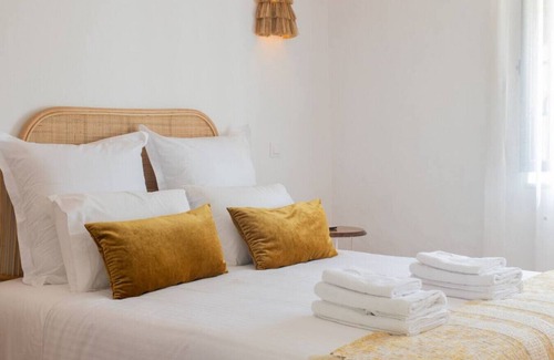 Sines Bed & Breakfast | MyStay - Herdade Vale da Abelheira - Mel bedroom