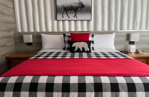 Algoma District Hotel | Mystic Isle Motel