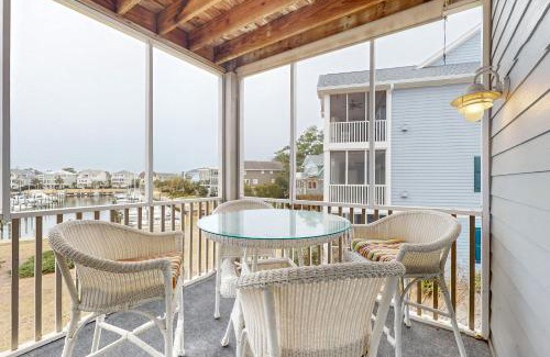 St. James Apartment | Mystic Marina, 204B