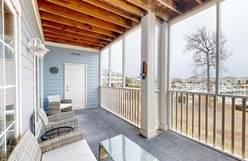 St. James Apartment | Mystic Marina, 204B