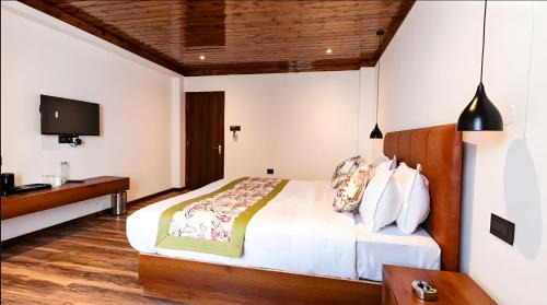 Lachung Hotel | Mystique Valley by Trekocity