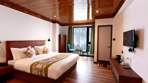 Lachung Hotel | Mystique Valley by Trekocity