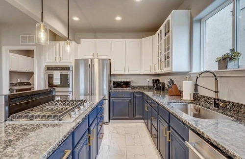 Northeast Colorado Springs House | Mystique Villa! Gym, Pool Table, BBQ