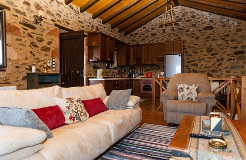 Pikoulianika Villa | Mystras Luxury House In The Hills