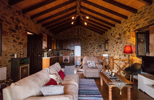Pikoulianika Villa | Mystras Luxury House In The Hills
