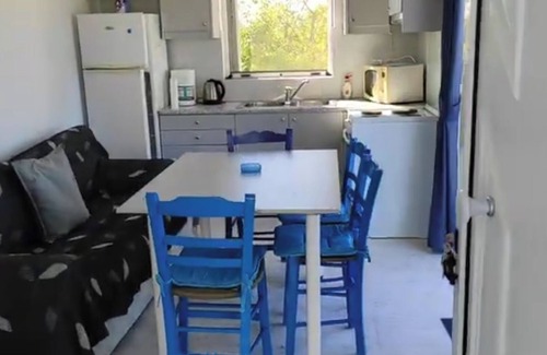 Kalloni Apartment | 'Mytilini House': A Charming 2-bedroom apartment, in Lesbos island with WiFi