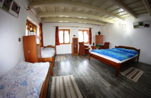 Dolne Mladonice House | Náš Ranč