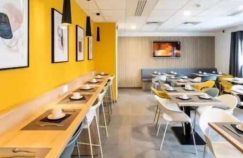 Velizy-Villacoublay Apartment | Néméa Aparthotel Résidence Vélizy Europe* - Studio 2 people