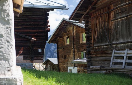 Safien Bed & Breakfast | Nühus - Bed & Breakfast & more