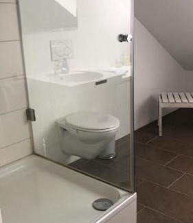 Erlenstegen Apartment | Nürnberg Erlenstegen - Zimmer mit Bad 35 qm mit Parkplatz