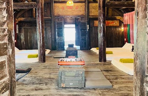 Luong Son Ski Chalet | Nả Yên Retreat Lương Sơn Hòa Bình - Nhà sàn to