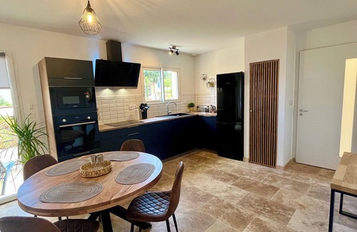 Sagries Apartment | N°1 Le Clos de l'Oliveraie - Terrace - Ground floor - 2 beds, Le Clos de l'Oliveraie Appt 1