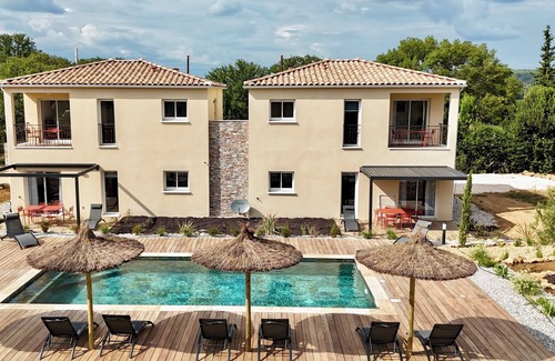 Sagries Apartment | N°4 Le Clos de l'Oliveraie - Balcony - 1st floor - 1 bed, Le Clos de l'Oliveraie Appt 4