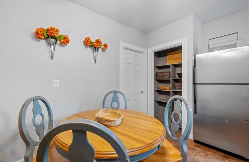 Manchester House | N End Single Fam. 4 Bed/2Ba w/office & Private W/D