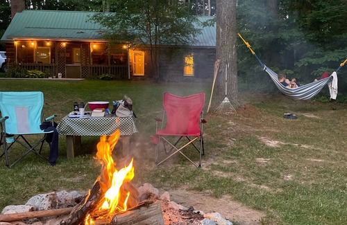 New Rumley Cabin | n Rustic Cabin Retreat on 120 Acres with Private Lake, Wildlife, and Fireplace.