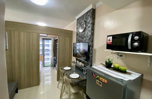 Highway Hills Condo | n1 BR Fully Furnished Condo in Mandaluyong with Pool and Parking - Fame 1 2021