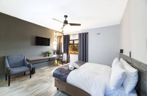 Harare Hotel | N1 Hotel Rotten Row Harare