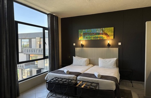 Harare Hotel | N1 Hotel Samora Machel Harare