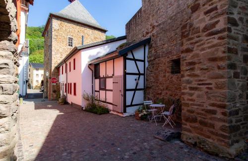 Bad Muenstereifel House | N1Quartier