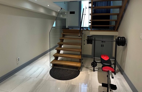 Richview House | N7 Castle Green Retreat - Hot Tub