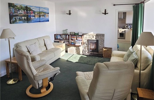 Ulva Cottage | Na Fuarain - Peaceful stone cottage with stunning views