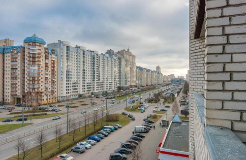 Ozero Dolgoe Apartment | Na Komendantskom 25 Apartment