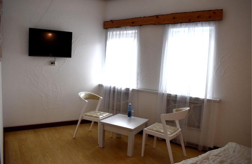 Petropavlovsk-Kamchatskiy Hotel | Nachalnik Kamchatki Hotel
