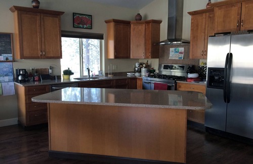 Naches House | Naches River House, Nile Valley - Spacious, Sleeps 6, Pet Friendly!