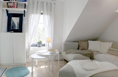 Gladenbach Apartment | Nachhaltige private Wohnung mit Terrasse