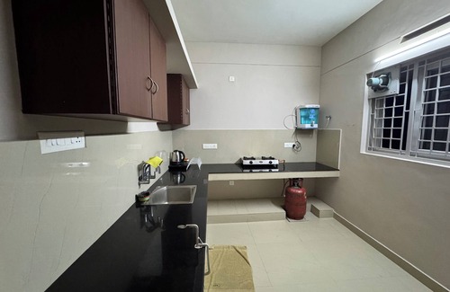 Thiruvananthapuram Apartment | Nachiyar Suites 2-bedroom apartment in Thiruvananthapuram with WiFi, AC