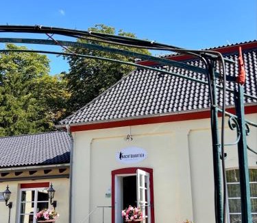 Euskirchen Hotel | Nachtquartier Burg Flamersheim