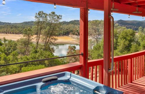 Oak Shores House | Naci Lakeview Retreat