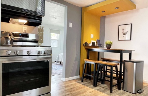 Springville House | Nadia's Cozy Casita: Cute, Convenient & Pet-Friendly