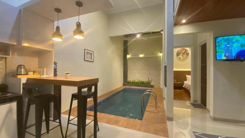 Dinoyo Villa | Nadika Homes Private Pool