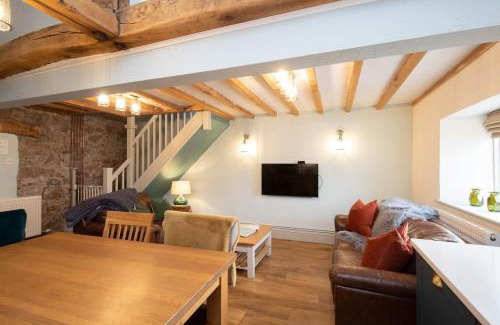 Crowdecote House | Nadin Cottage