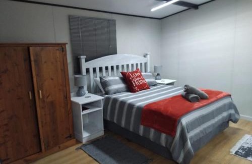 Storms River Apartment | Nadine's Self-Catering - Freedom