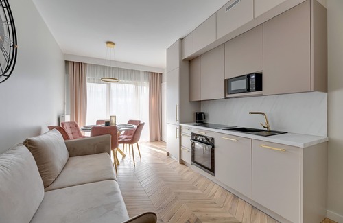 Gdansk City Center Apartment | Nadmotławie Deluxe by Grand Apartments