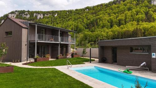 Beuron House | Nadou