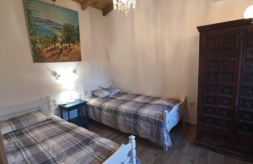 Gefira Mpania Cottage | Nafpaktos cottage by the sea for travelers and dreamers!