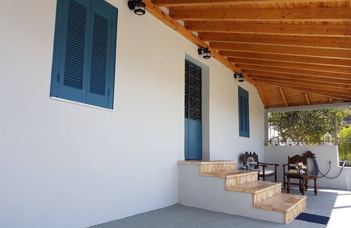 Nafplion City Centre House | Nafplio Cosy Mountain Cottage