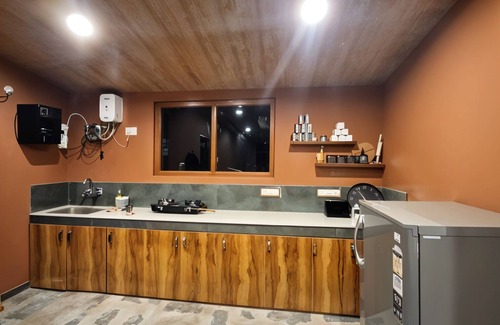 Naggar Cottage | Naggar Studio- 3BHK Homestay by Homeyhuts