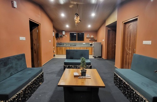 Naggar Cottage | Naggar Studio- 3BHK Homestay by Homeyhuts