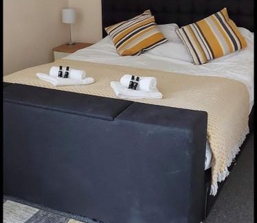 Lampeter Hotel | Nags Head Pub